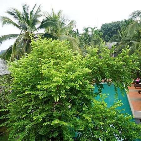 Signature Phuket Resort Чалонг Екстериор снимка
