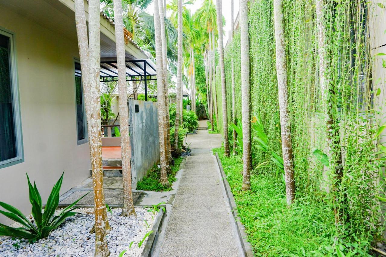 Signature Phuket Resort Чалонг Екстериор снимка