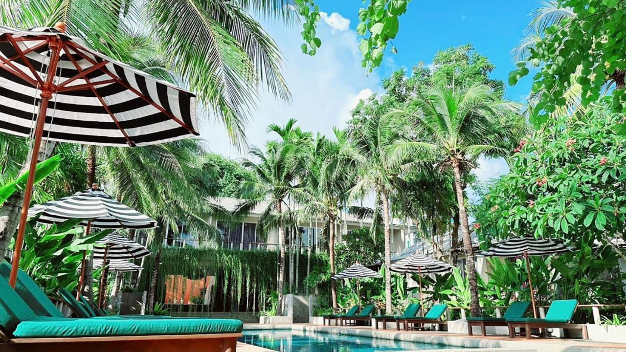 Signature Phuket Resort Чалонг Екстериор снимка