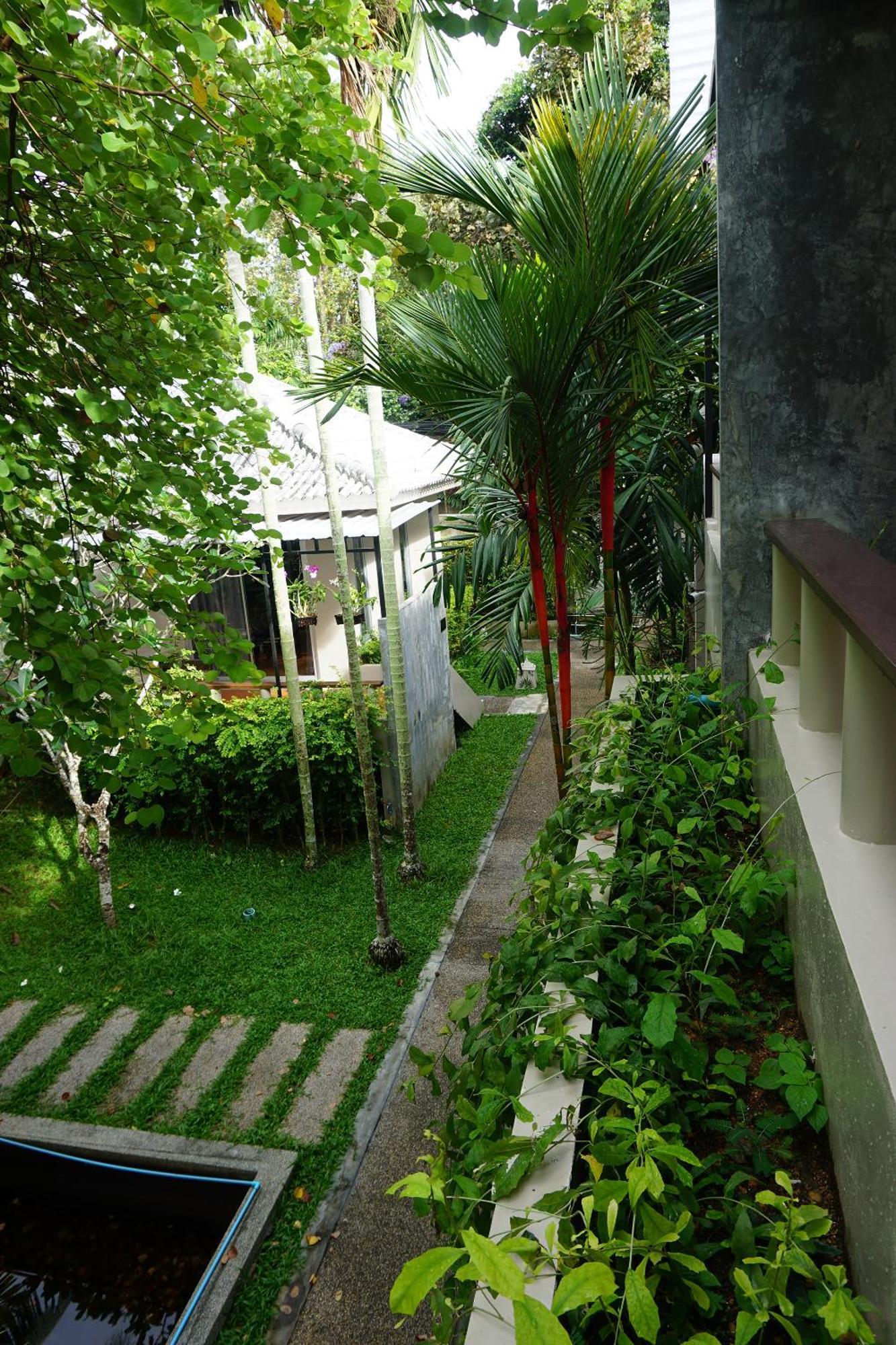Signature Phuket Resort Чалонг Екстериор снимка